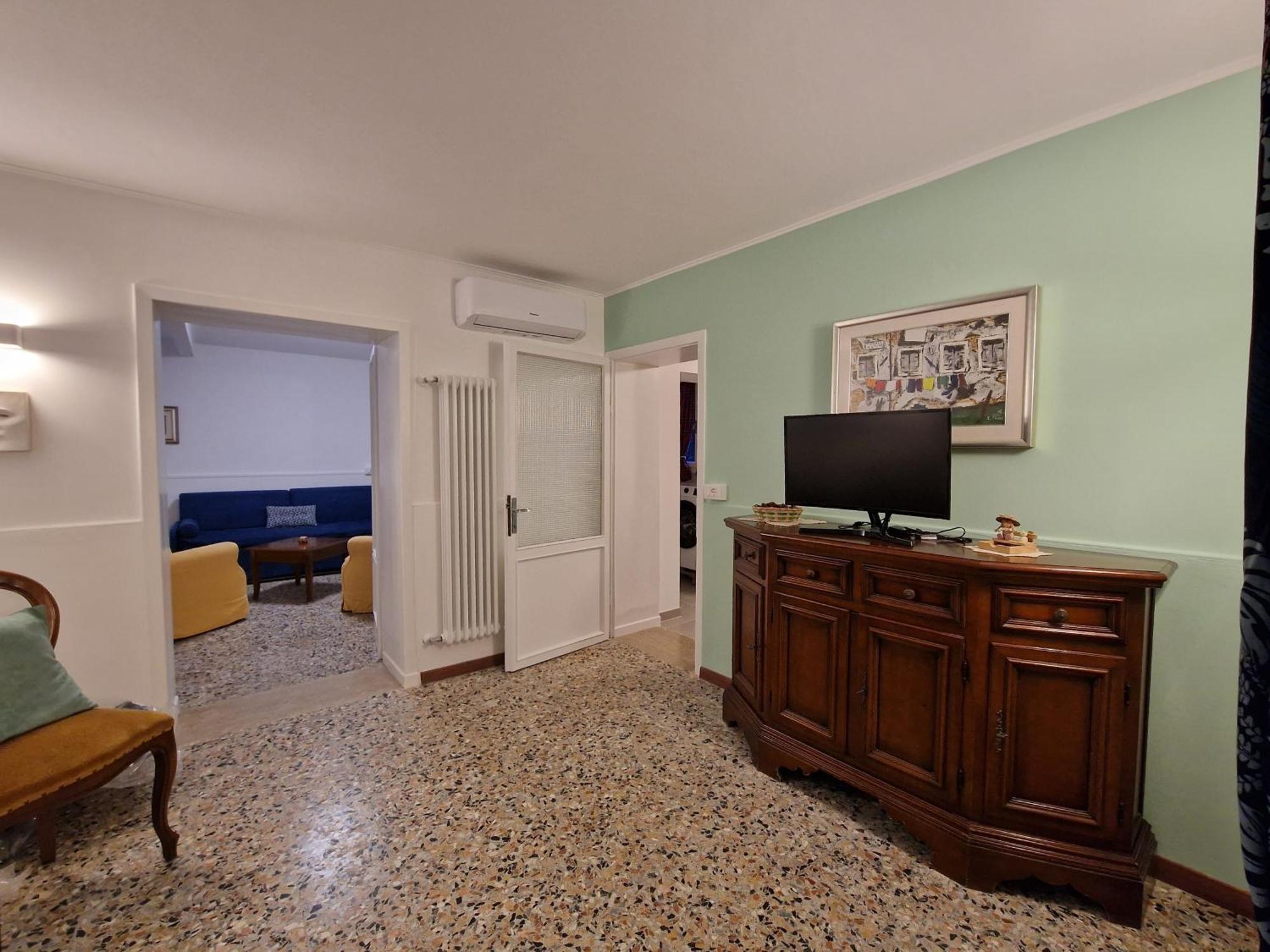 Veneziacentopercento La Forcola Apartment, Next To Rialto Bridge Exterior foto